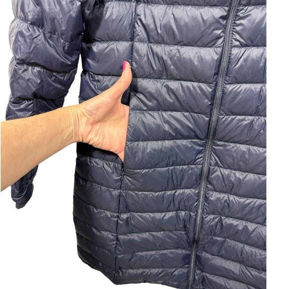 Quince Lightweight Down Packable Long Puffer Jacket Navy Large - Picture 10 of 14